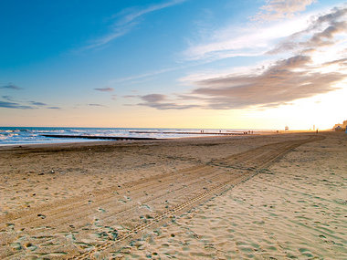 spiaggia tramonto