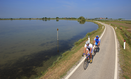 La strada ciclabile in località Lio Piccolo