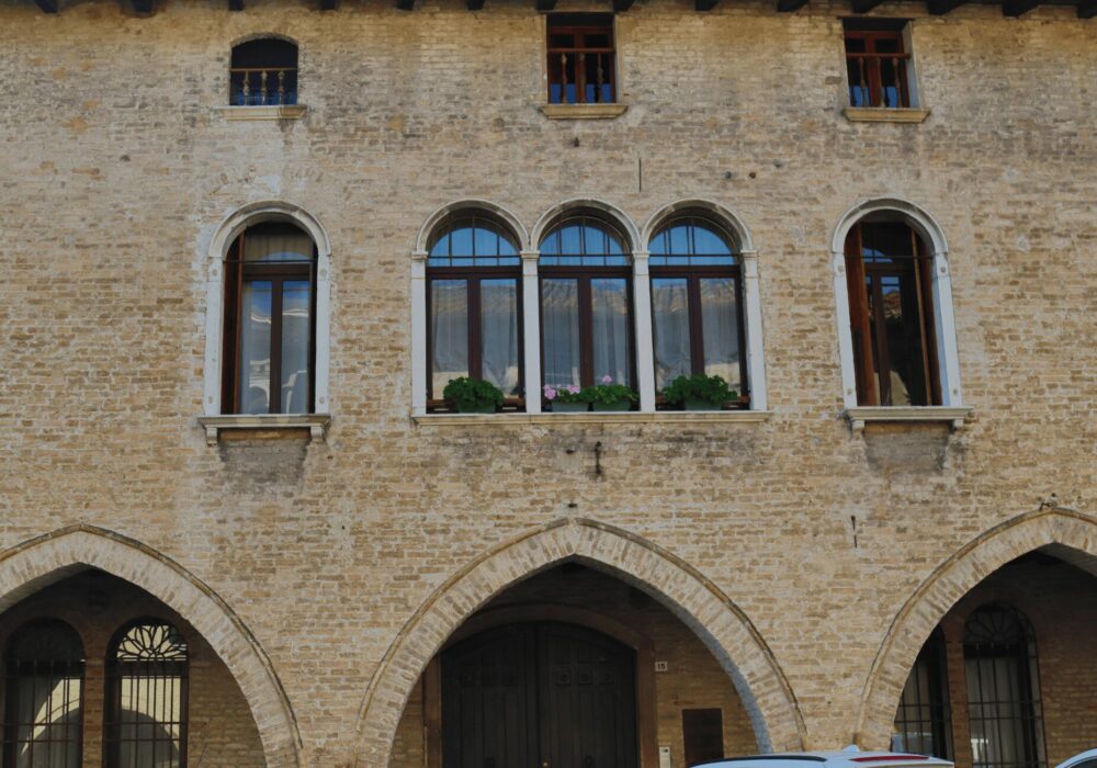 Palazzo stile storico veneziano a Portogruaro
