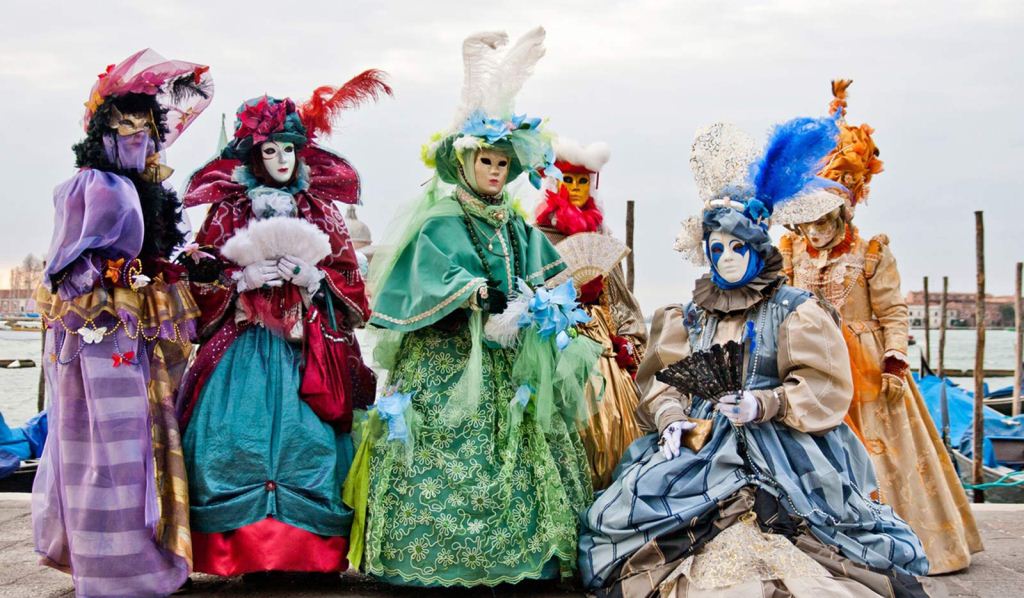 Carnevale di Venezia 2025 festa in maschera