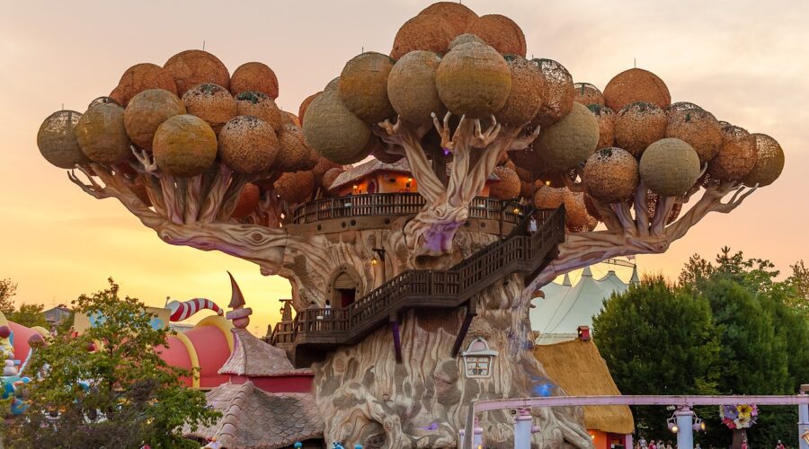 Albero di Prezzemolo al tramonto, attrazione di Gardaland